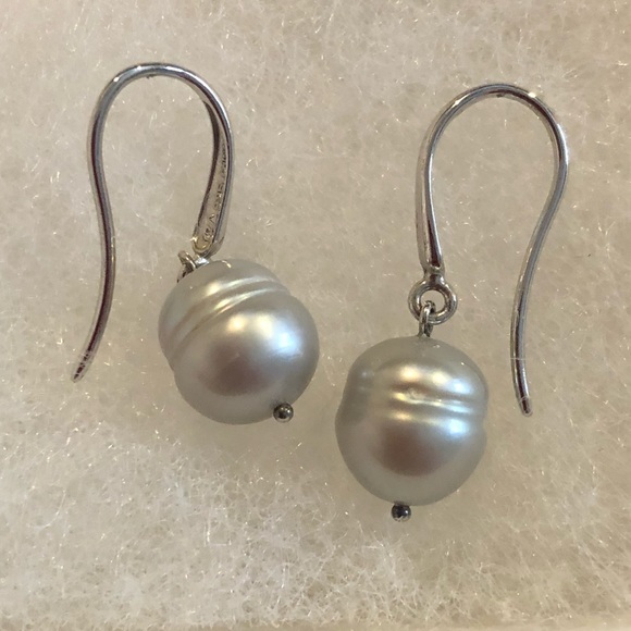 Freshwater pearl bracelet and earrings - Picture 2 of 6